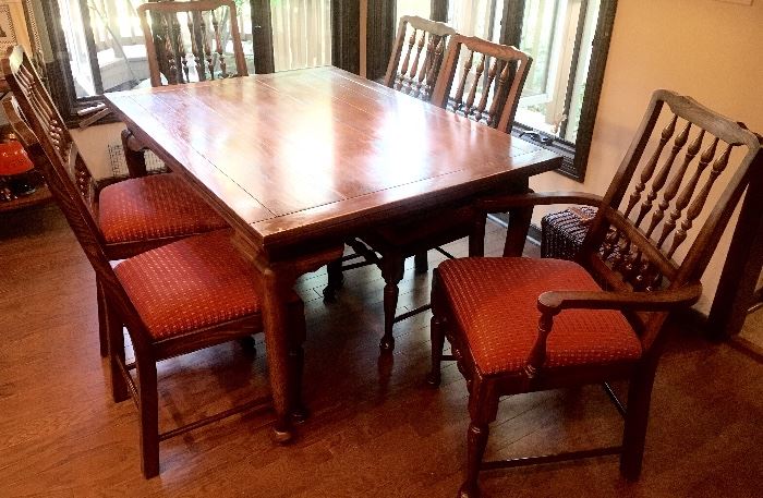 Rectangle dining table with built in extensions & 6 chairs