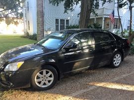 2010 Toyota Avalon, leather interior, 108,000 miles