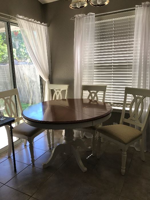 Dinette with four chairs. Table expands!