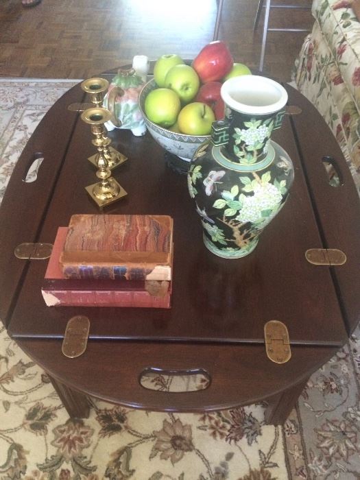  A living room worthy butlers tray coffee table with amazing oriental accessories!