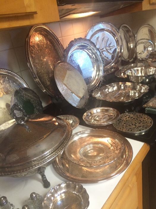  It wouldn't be an Ortega estate sale with out an awesome amount of silver plate! 