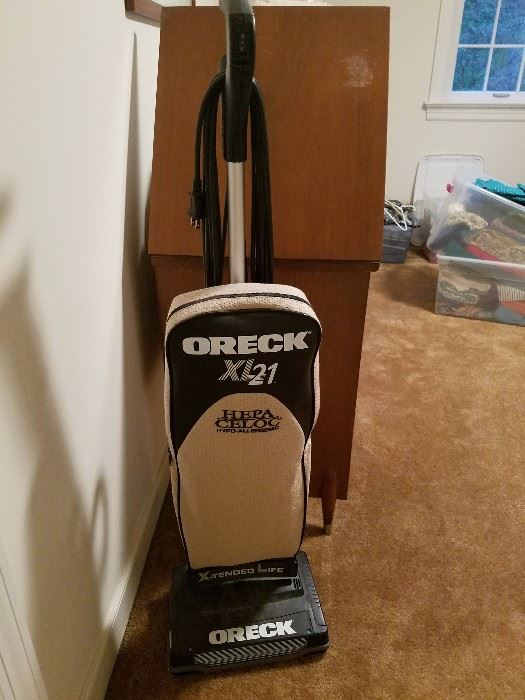 Oreck XL 21 vacuum 