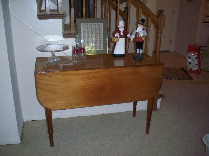 Nice drop leaf table and glassware