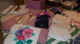 Assorted Vintage Linens