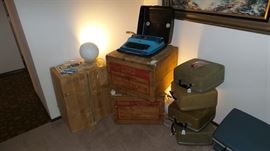 Vintage Royal Typewriter Wood Shipping Crates ~ Royal Typewriter Cases