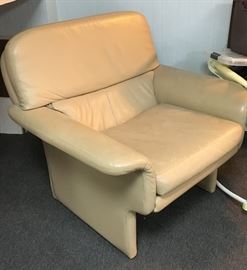 vintage modernist leather chair