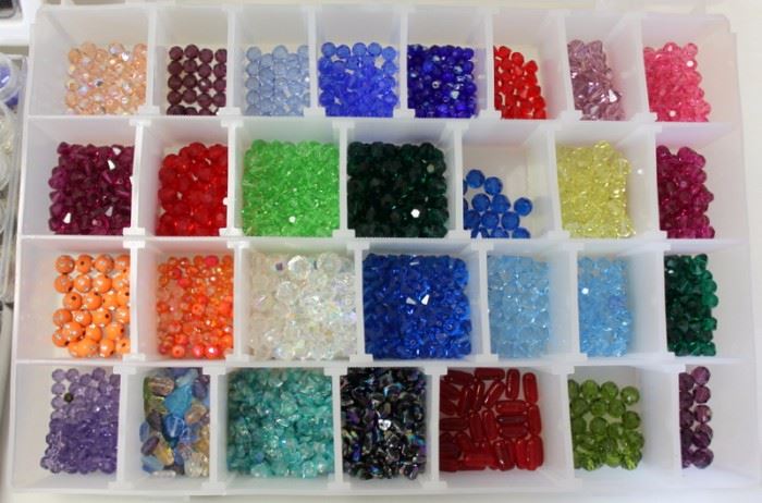 ALL TYPES OF BEADS - GLASS, CRYSTAL ETC. 1000's IN VARIOUS LOTS. MUST SEE!!