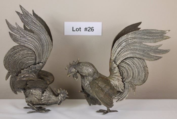 WELL MADE & VERY DETAILED ROOSTERS FIGHTING!