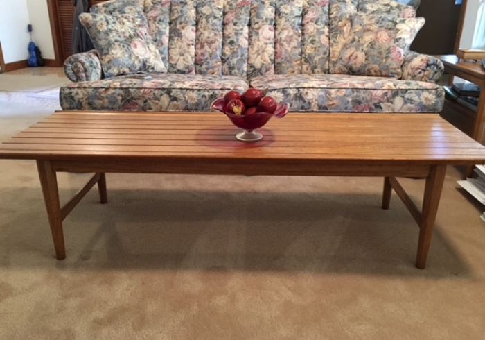 Coffee Table with two matching end tables