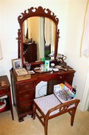 Vintage vanity and stool