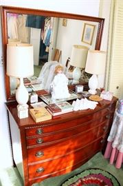 Dixie Hepplewhite-style dresser with mirror