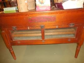 Antique Incubator  AWESOME