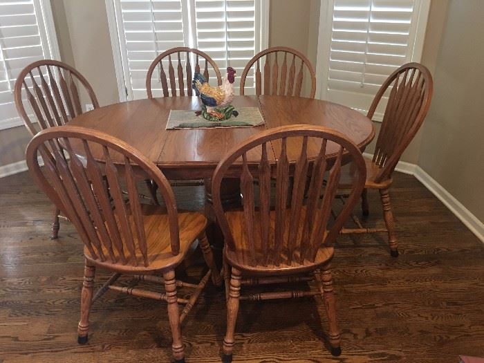 Oak Kitchen Table with 6 chairs