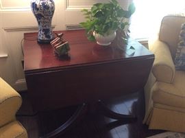 Drop Leaf Duncan Phyfe Table