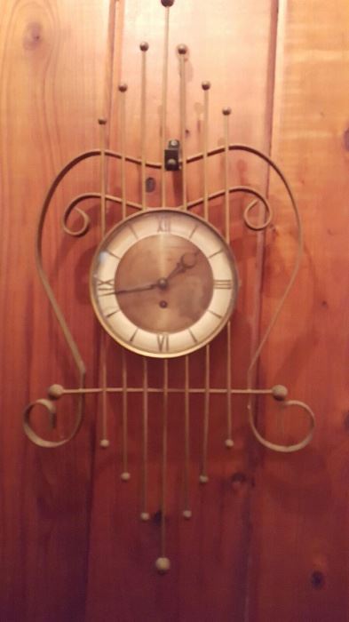 Mid Century Harp Metal clock