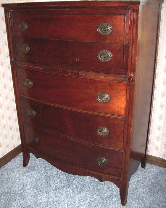           Five drawer mahogany chest to bedroom set
