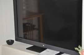 SONY BRAVIA 2010 FLAT SCREEN TELEVISION