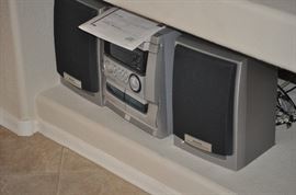 AIWA STEREO W/SPEAKERS