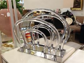 KEWL LUCITE MAGAZINE RACK