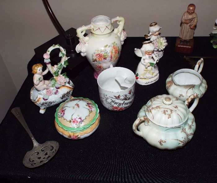 ANTIQUE CELADON CREAMER AND SUGAR WITH HANDPAINTED PORCELAIN PIECES