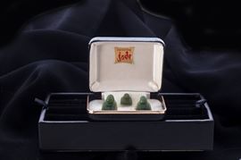 Cuff links and tie tac set