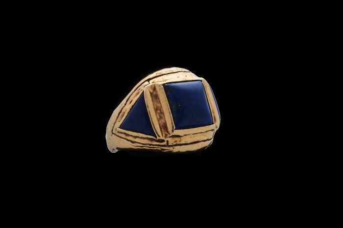 Men's lapis and gold ring designed by Rick Shaw.