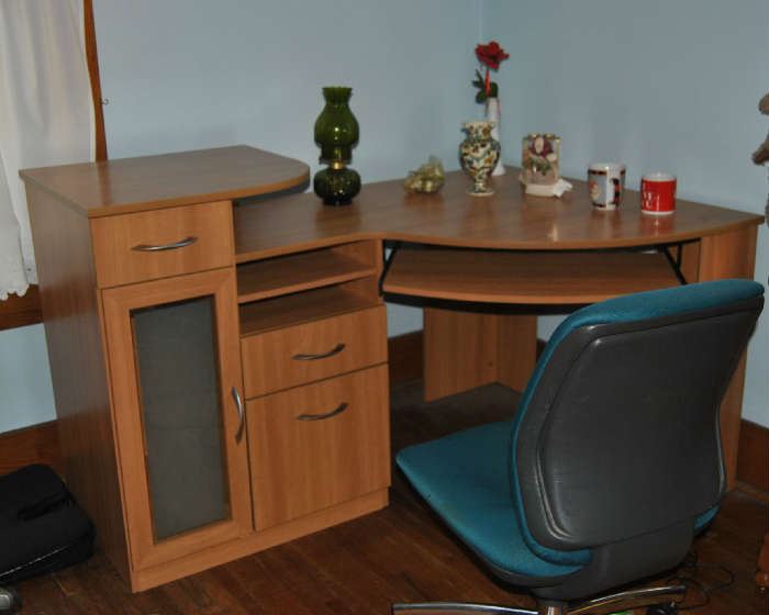 Corner Desk