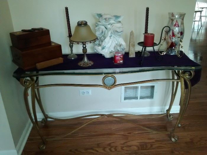 Sofa or accent table. Brass and glass, Humadors