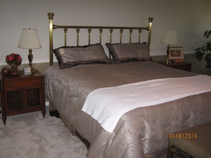 brass king bed