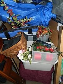 Home decor - flowers, baskets