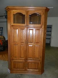 Matching corner unit to the bookcases