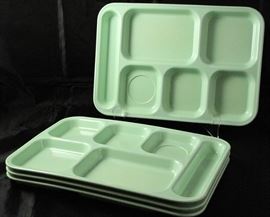 Dallas Ware Plastic Manufacturing Co. Dallas Texas seafoam green divided cafeteria trays (4)