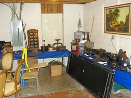 Exceptional collection of primitive collectibles