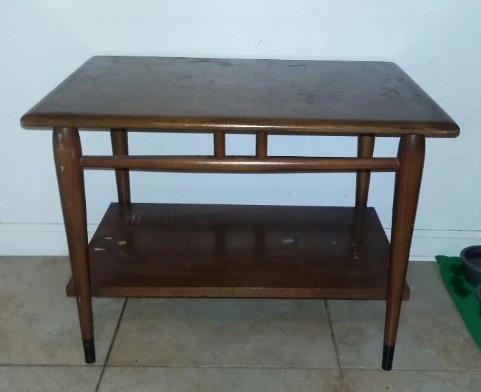Mid century Lane side/end table we have two 