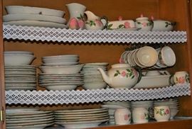 Franciscan China 96 Pcs (Service for 12)