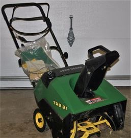 John Deere TRS 21 Snow Blower