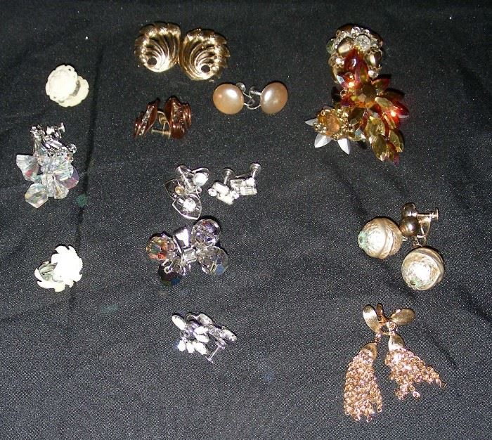 Costume jewelry -  screw-back earrings