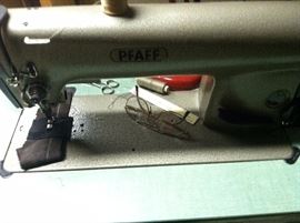 Straight Stich commercial sewing machine with table