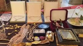 Jewelry ... "Brand New" for gifting