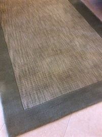India house 5x8 green rug 100%wool