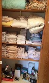 Towels, bedspreads, sheets, blankets and toiletries