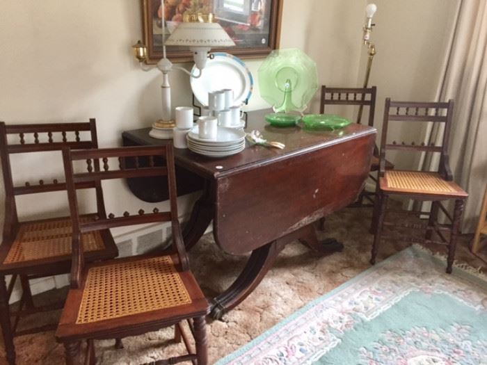 Drop Leaf Duncan Phyfe Table with leaves Antique Chairs