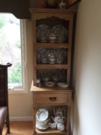 Small china/display cabinet (1 of 2)