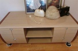 Check out that hat remember Twiggy