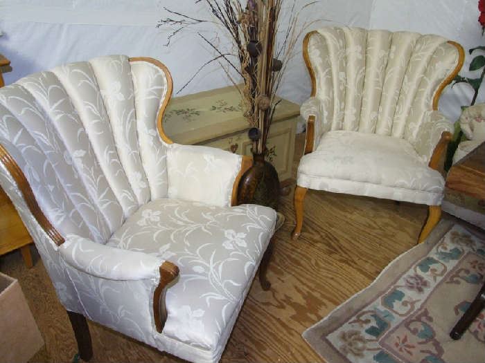 ANTIQUE PAIR OF ELEGANT OFF WHITE WING BACK SITTING CHAIRS. GREAT CONDITION AND COMFY TOO