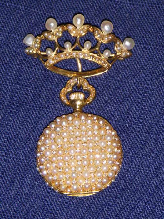 Back of watch with pin