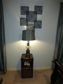 Vintage Accent Table, Lamp And Wall Art
