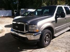 2003 Ford Excursion - Diesel -Direct TV satellite for travelers and 3 video dvd screens, new updated injectors, new radiator.