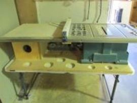 Makita 8 1/2 Table Site Saw with legs