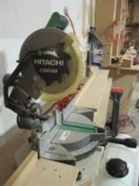 Hitachi 10" Miter Saw